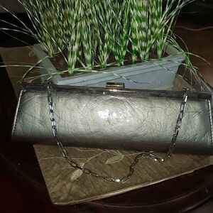 4@30.00 or 15.00 LADIES Handbag𝅺 by NICOLE LEE